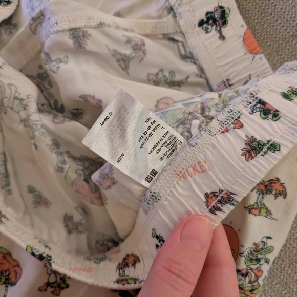 Women's Uniqlo Disney Relaco Printed Shorts - Picture 2 of 3